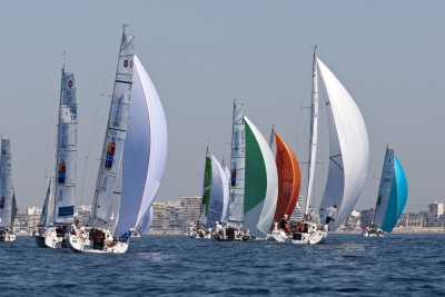 Une centaine de bateaux a particip au championnat 2012 - Crdit : Christophe Breschi - Ricochets 17